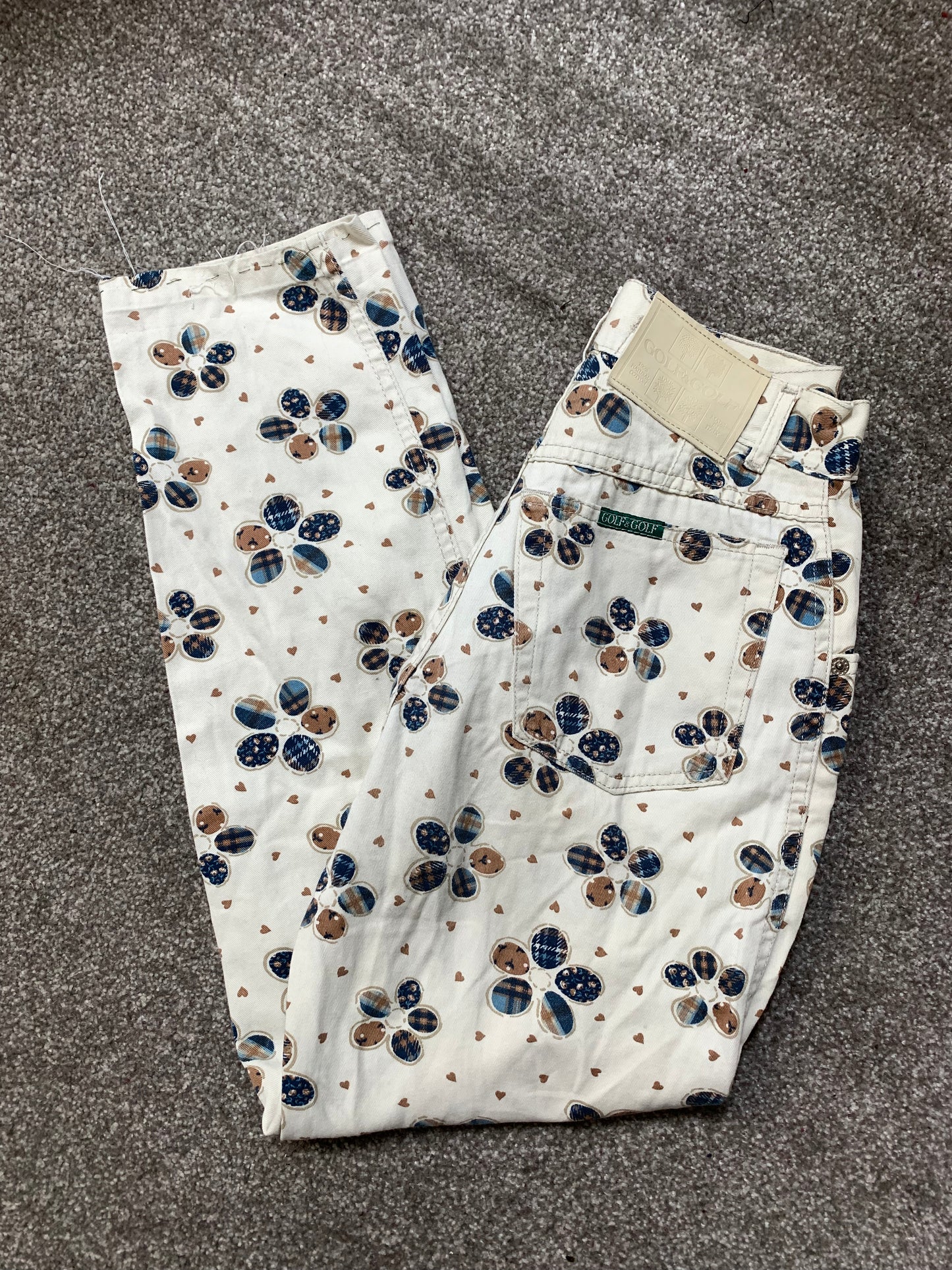 Flora 90s Jean UK 4-6/ Waist 24"