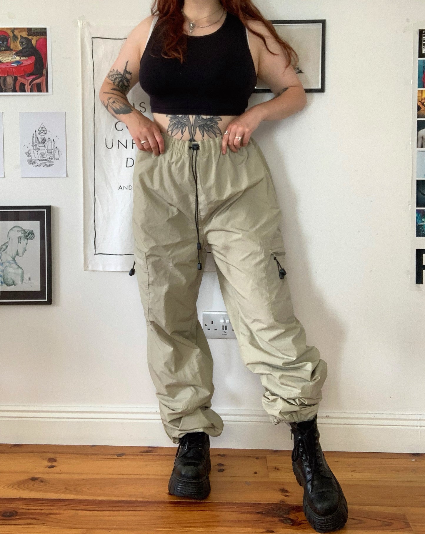 Abbie 90s Parachute Pants UK 14/16