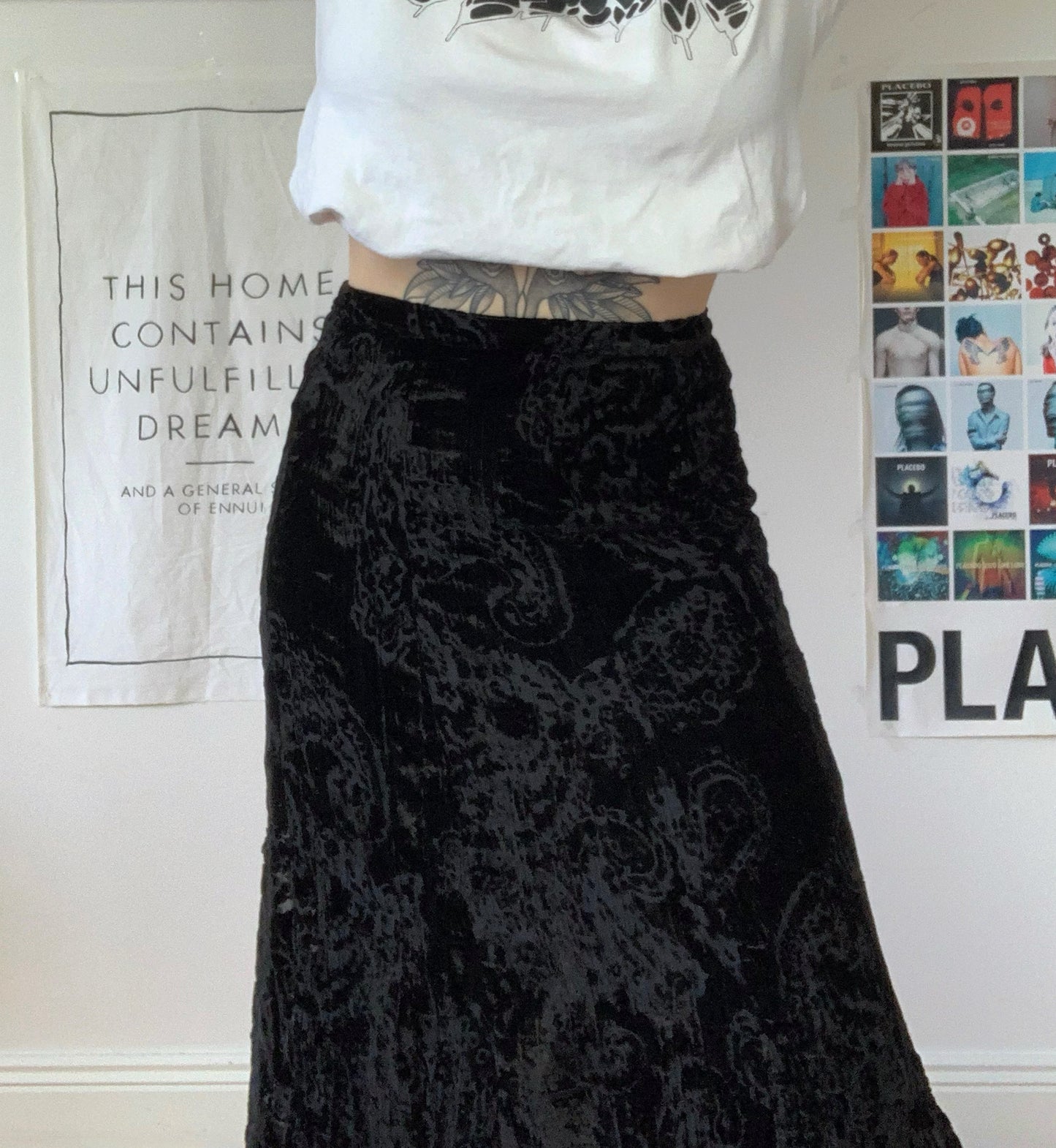 Evelyn 90s Velvet Skirt UK 8