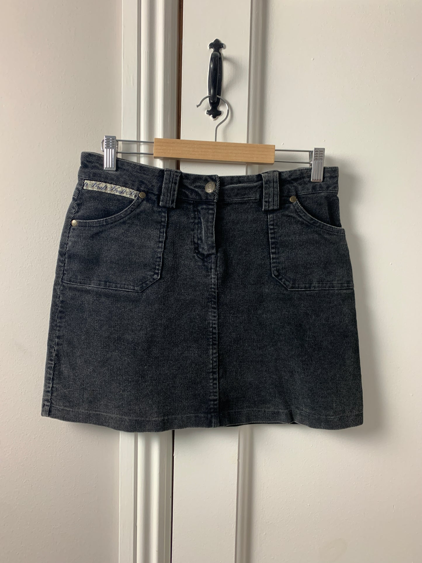 Nadia 90s/Y2K Corduroy Skirt UK 10